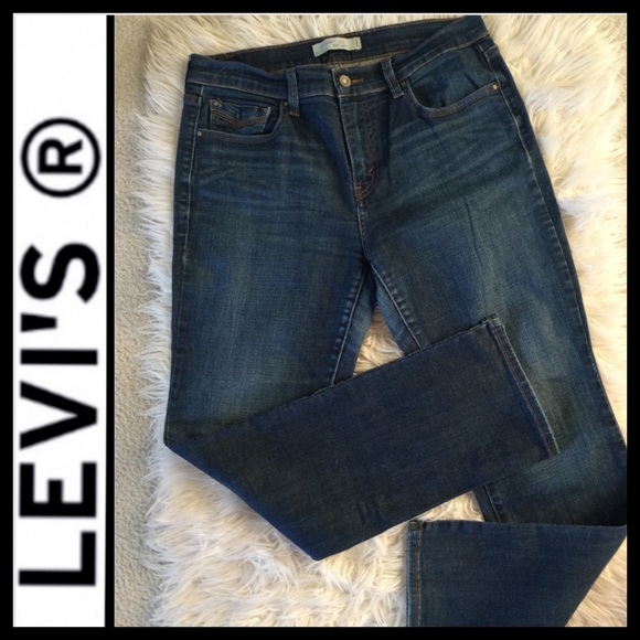 Lev’s Women’s 505 Straight Leg Jeans - Picture 5 of 9